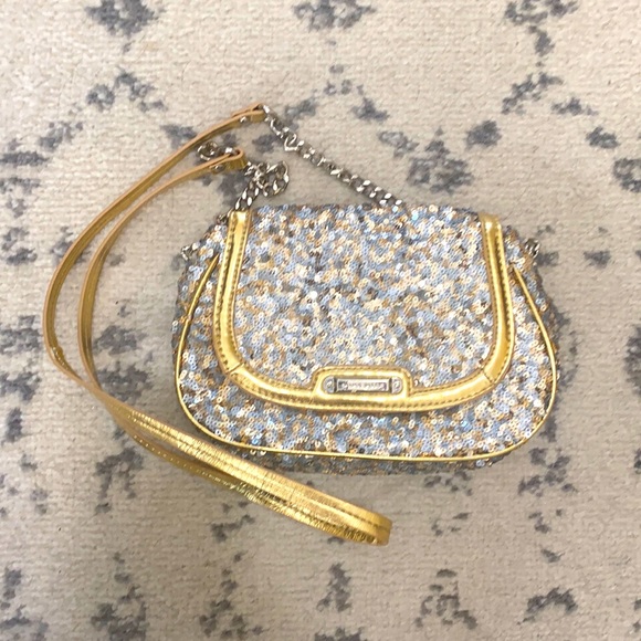 Gold and silver sequin crossbody bag by Nine West with chain detailing on strap. - Picture 1 of 6